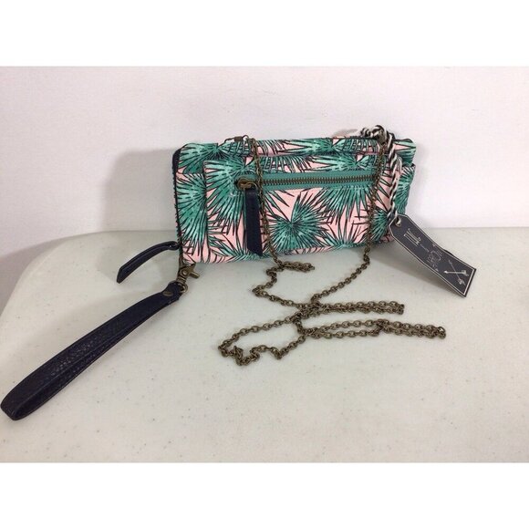 Twig and Arrow Crossbody Wristlet Brass Chain Purse Bag NEW - Picture 3 of 7